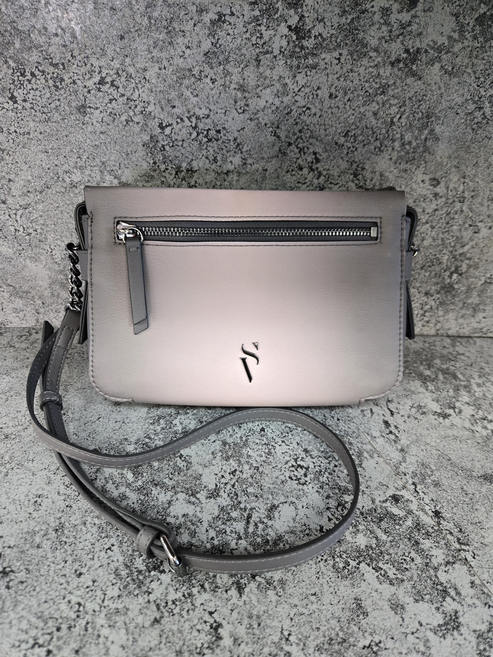 Simply Vera Wang Cross Body - Excellent!